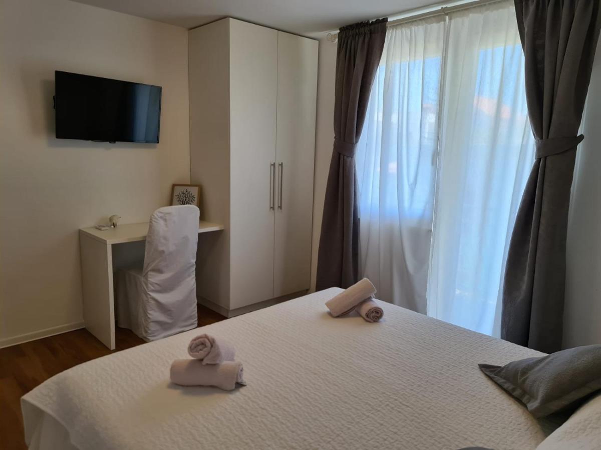Apartments Juric Brodarica  Εξωτερικό φωτογραφία